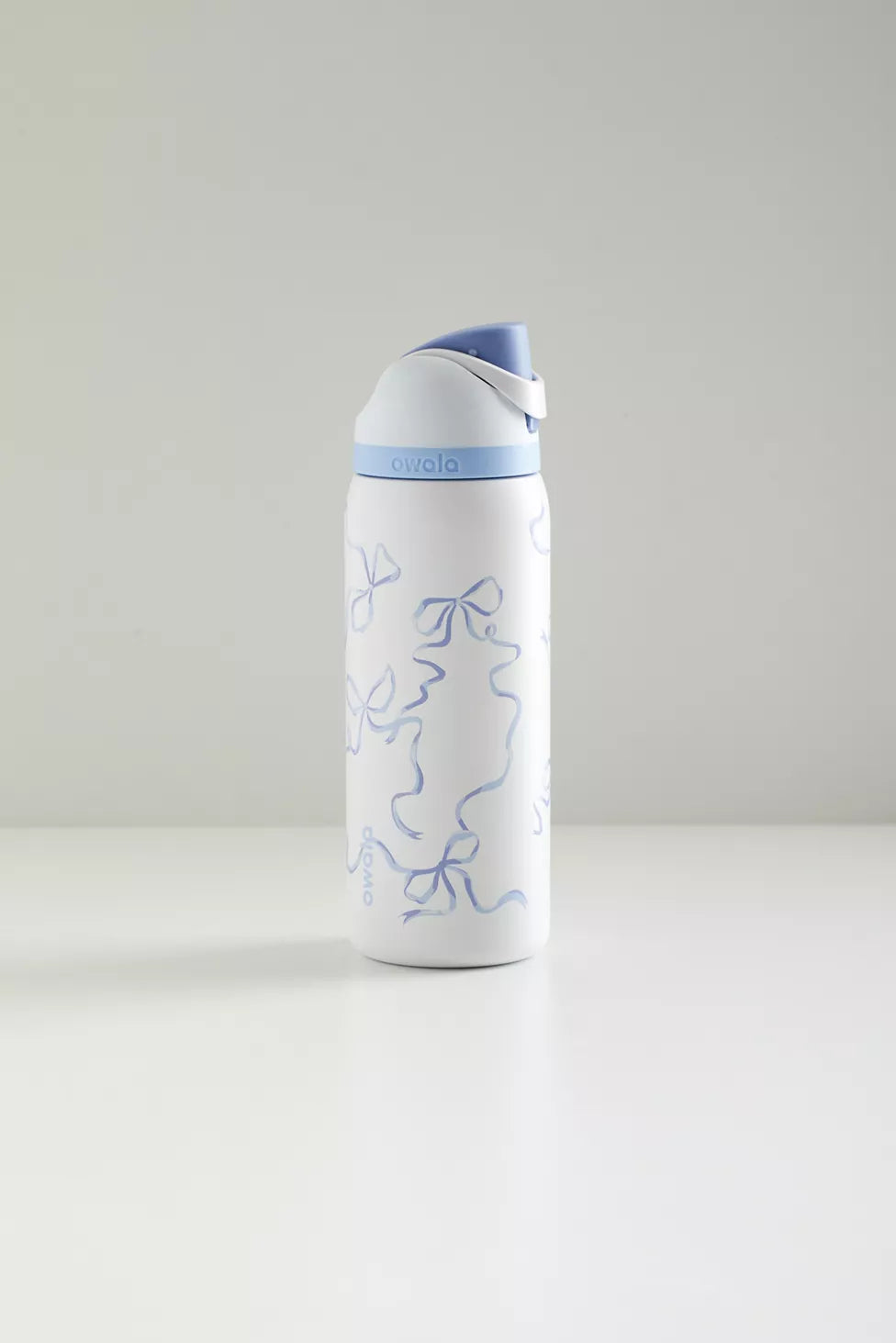 Owala Tied And True Blue Bows 32 Oz Freesip